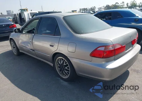 2000 Honda Accord 2.3 Ex from USA, damaged, VIN JHMCG668XYC020984